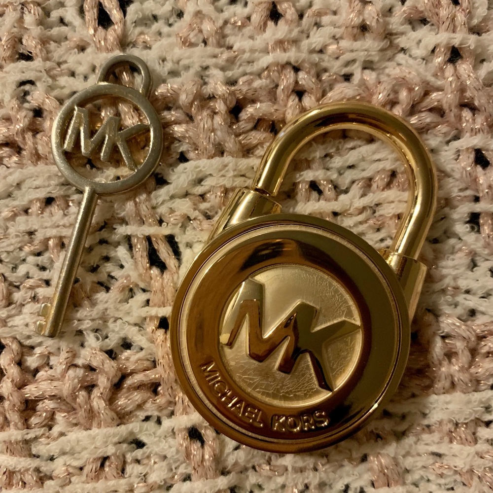 Michael Kors Hamilton Gold Lock and Key Set